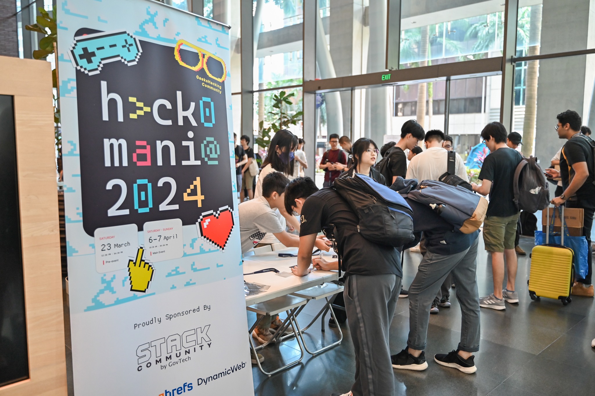 HackOMania 2024 Image